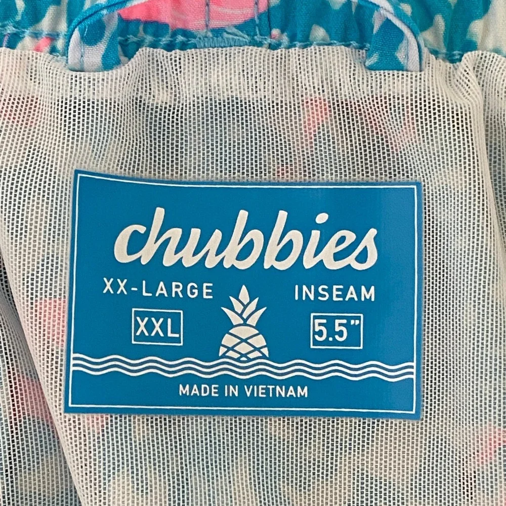 Chubbies Mens Swim Trunks XXL 5.5 Inseam Blue Pink Flamingos Lined Elastic Waist